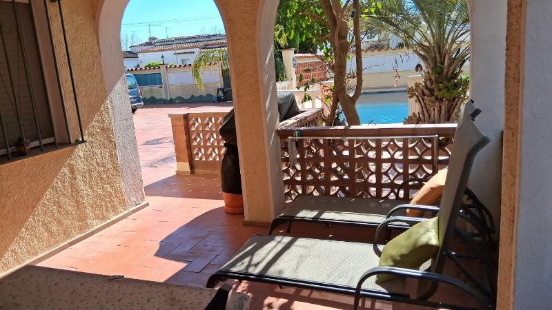 RESIDENCIA ALBERES -Apartamento completo con piscina barbacoa parking- B - image 40
