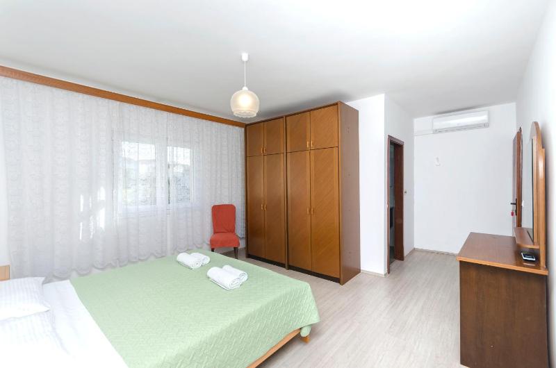 Apartments and Rooms Antee - image 11