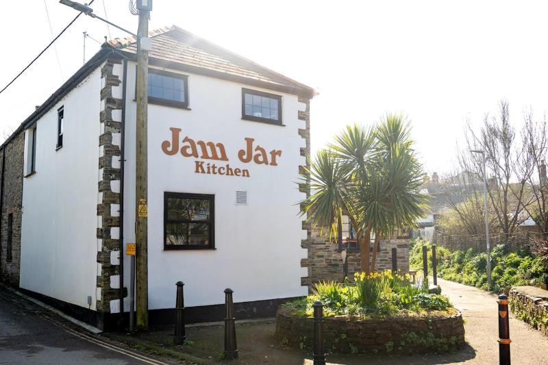 Cosy Nook at Jam Jar Kitchen - image 28