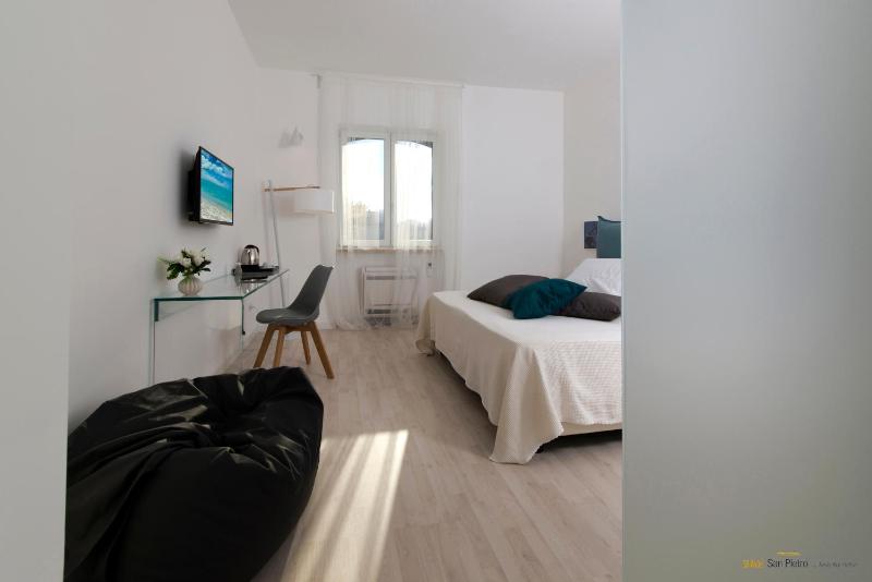 Comfort Double Room image 4