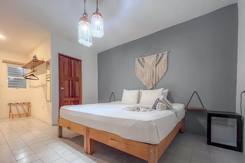 Ahava Hotel - image 15