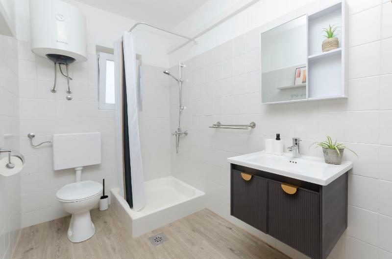 Apartments and Rooms Antee - image 12