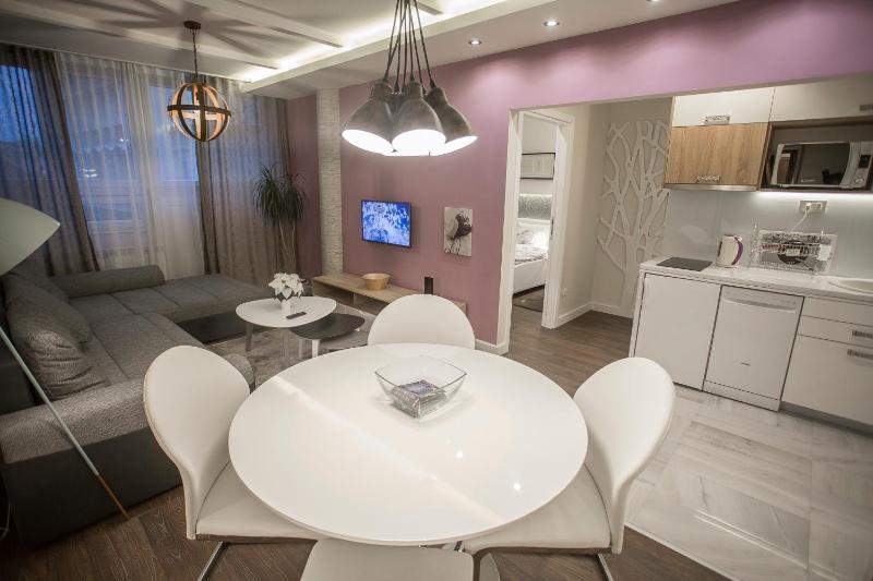 Superior Apartment image 4