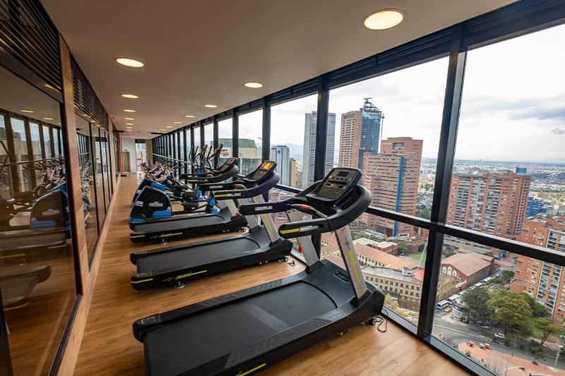 Luxury Loft Rooftop Pool & Gym Prime Bogota Location Near Monserrate & Museums - image 8