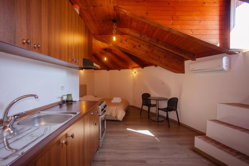 Bellway Guest House - image 7