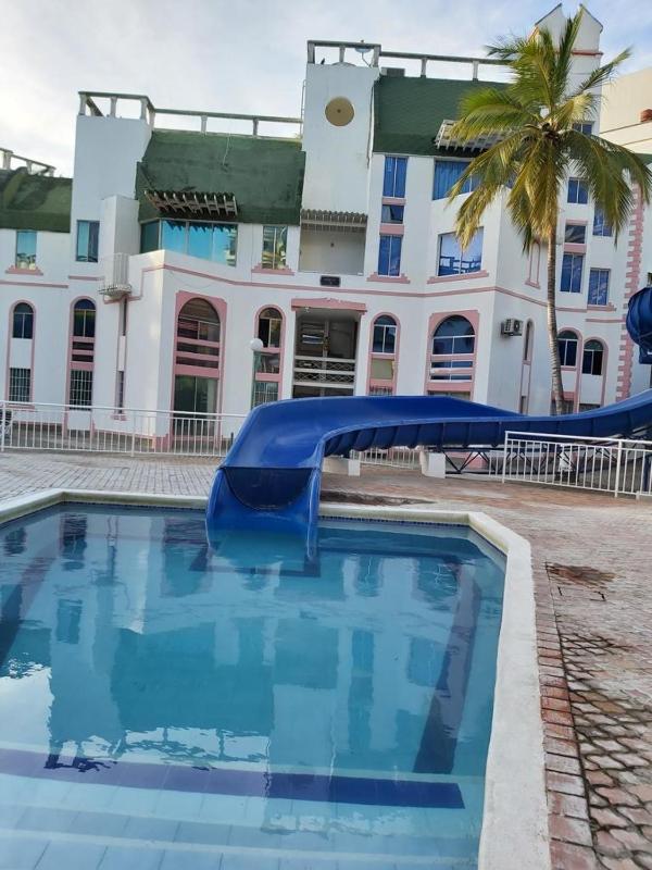Apartamento Duplex con Piscina- Playa Rodadero - image 1