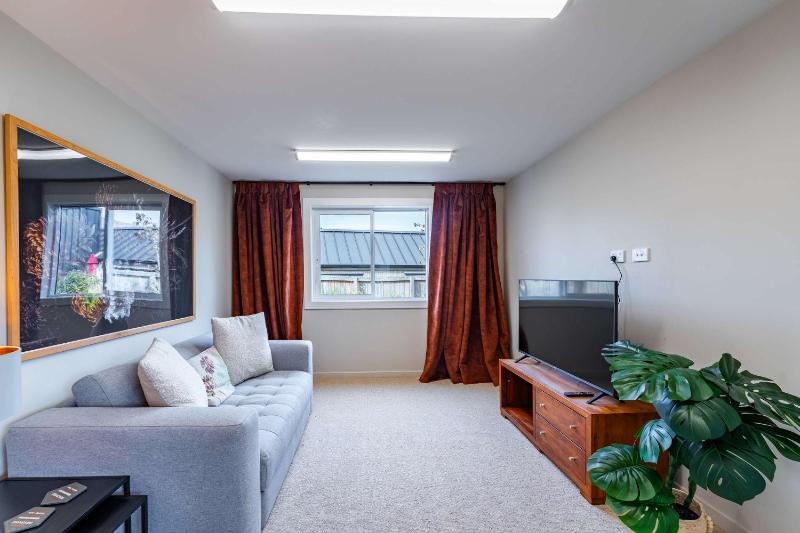Farrant Drive Hideaway with Mountain Views - image 41