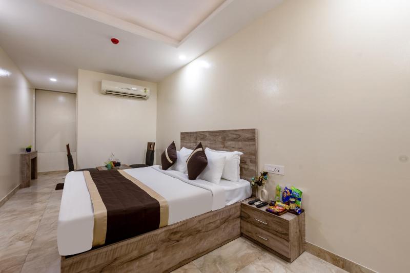Hotel Ashirwad and Banquets # 5 Mins from Railway Station - image 44