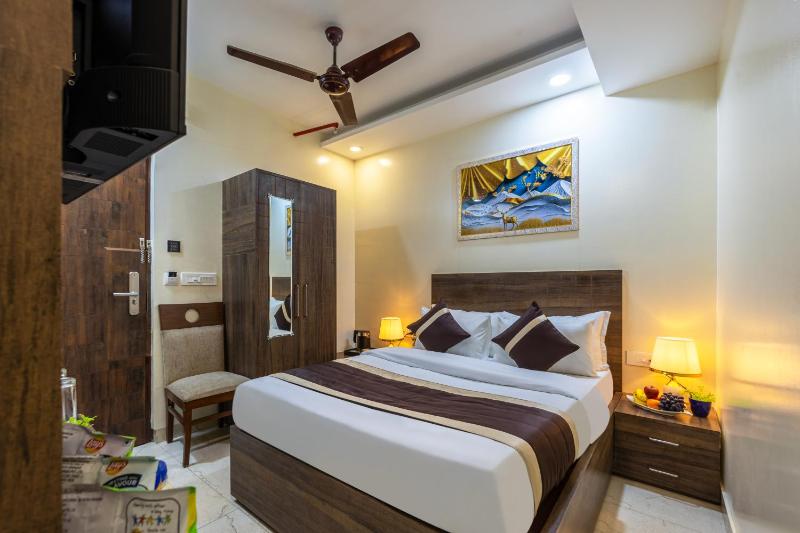 Hotel Ashirwad and Banquets # 5 Mins from Railway Station - image 31