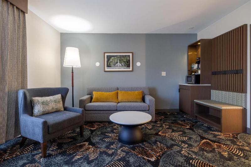 DoubleTree By Hilton Hotel Savannah Airport - image 37