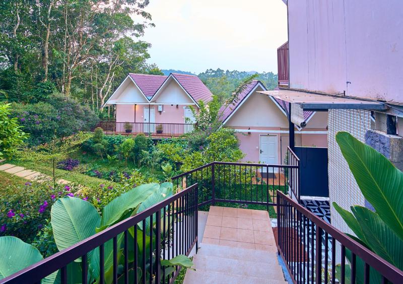 Gardenia Resort Munnar with Pool by VOYE HOMES - image 15