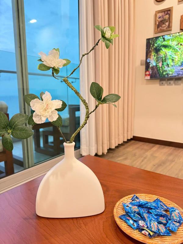 2BR Beachfront À La Carte Ocean View Near My Khe Beach - image 12
