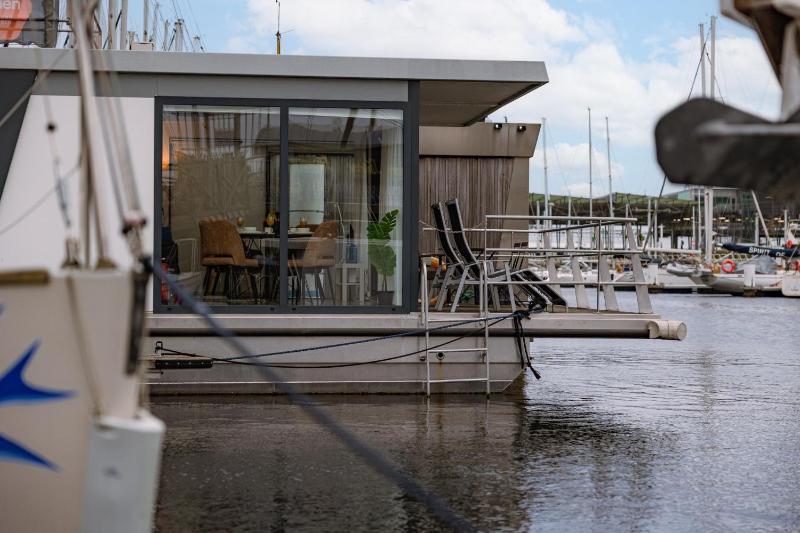 Houseboat-Oostende - image 8