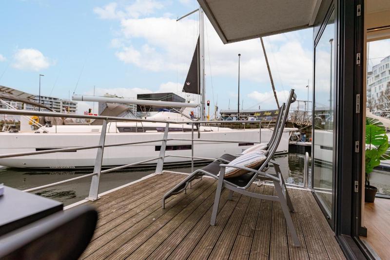 Houseboat-Oostende - image 2