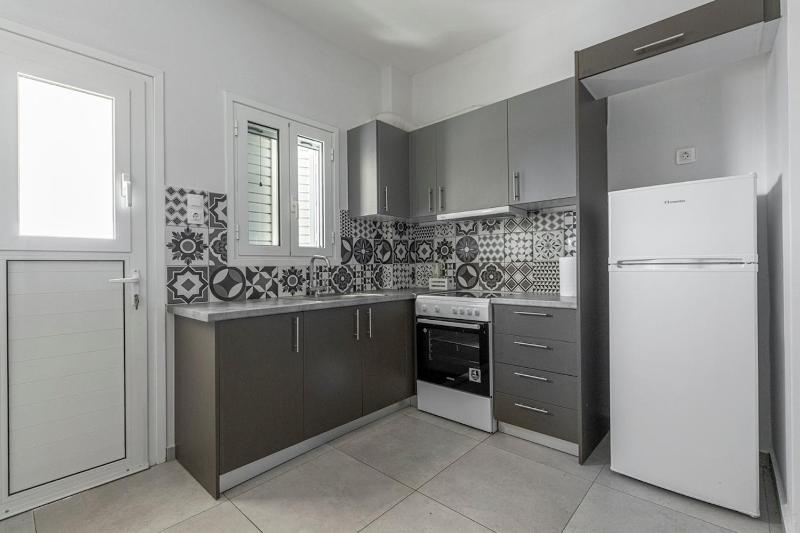 3 Bedroom Petralona - image 10