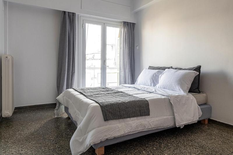 3 Bedroom Petralona - image 2