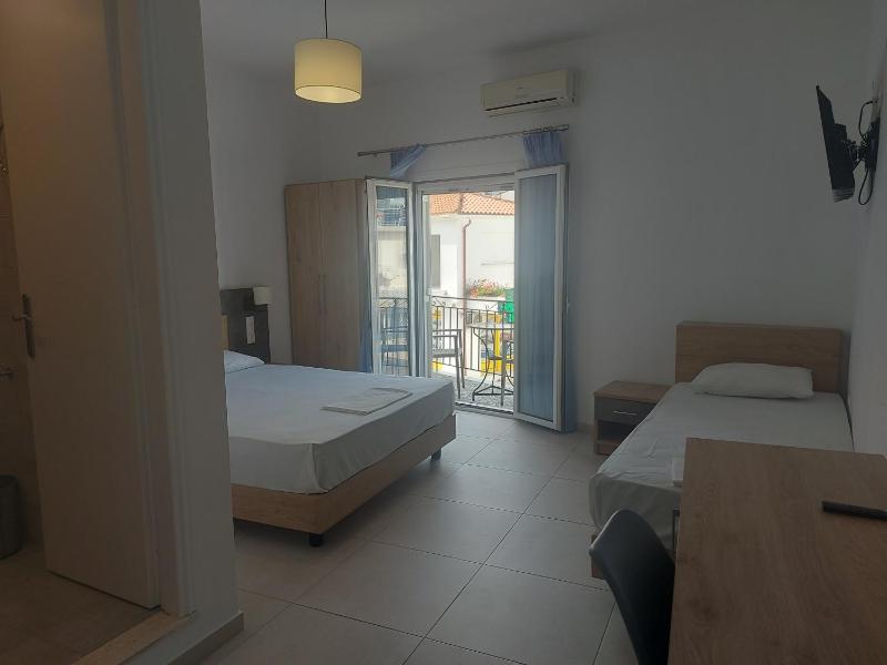 Karafelas rooms - image 11
