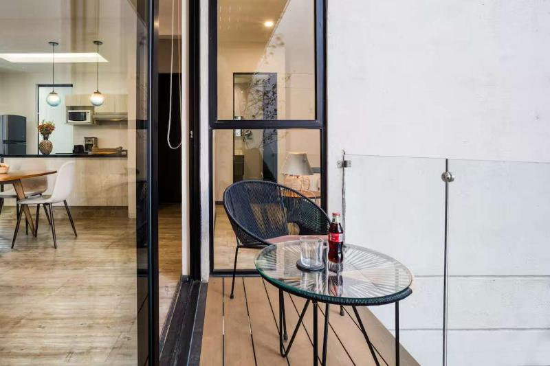 HOM Roma l Unique 1 BR in Mexico City - image 6