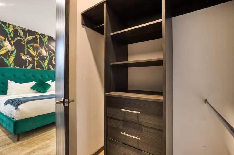 HOM Roma l Unique 1 BR in Mexico City - image 8