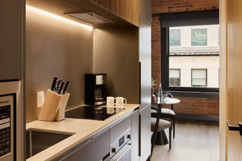 Eurostars Old Montreal Suites & Apartments - image 10