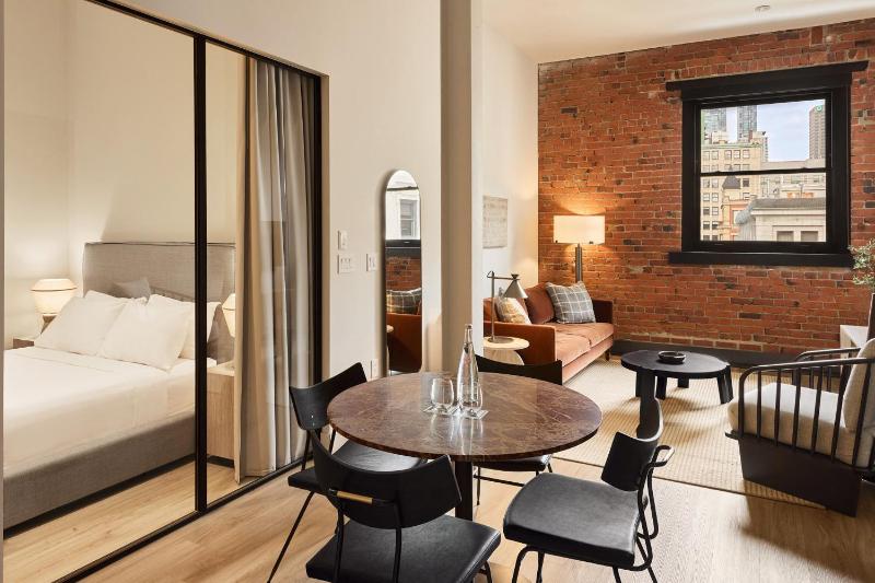 Eurostars Old Montreal Suites & Apartments - image 2