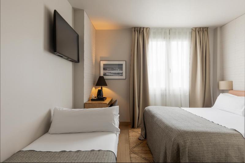 Colectia Hotel Urumea - image 21