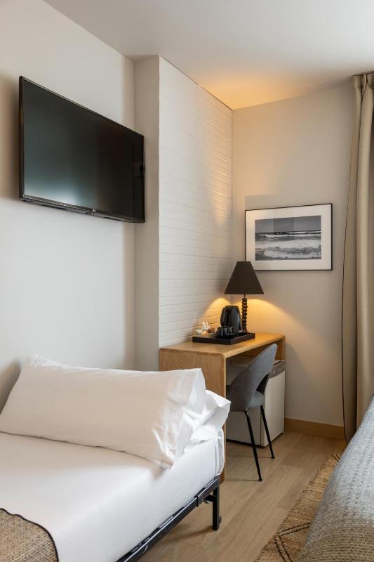 Colectia Hotel Urumea - image 15