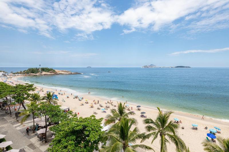 Rio082 - Charming beachfront apartment in Ipanema - image 10