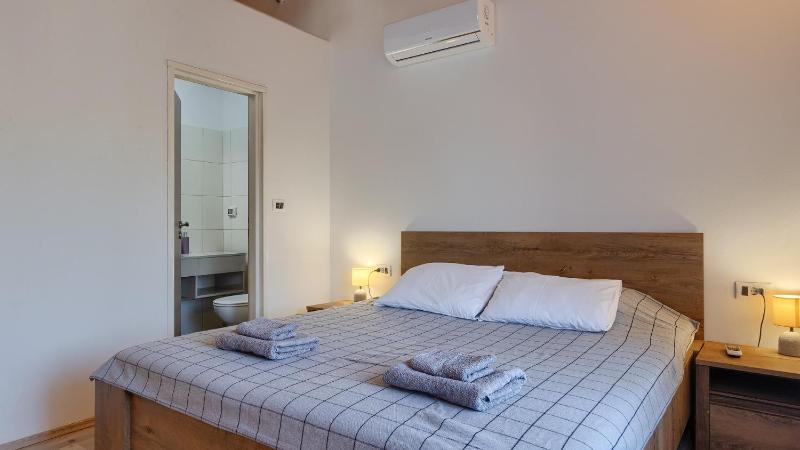 House Luna by Villas Guide - image 23