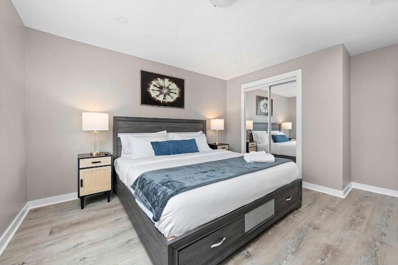 Casa Hotels College Modern Suite Near Little Italy Walk to Transit - image 13