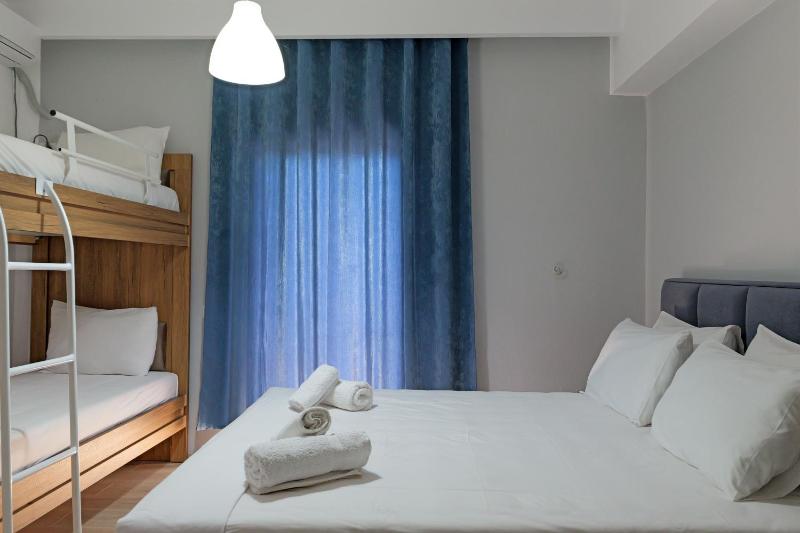 Sunny Hotel - image 4