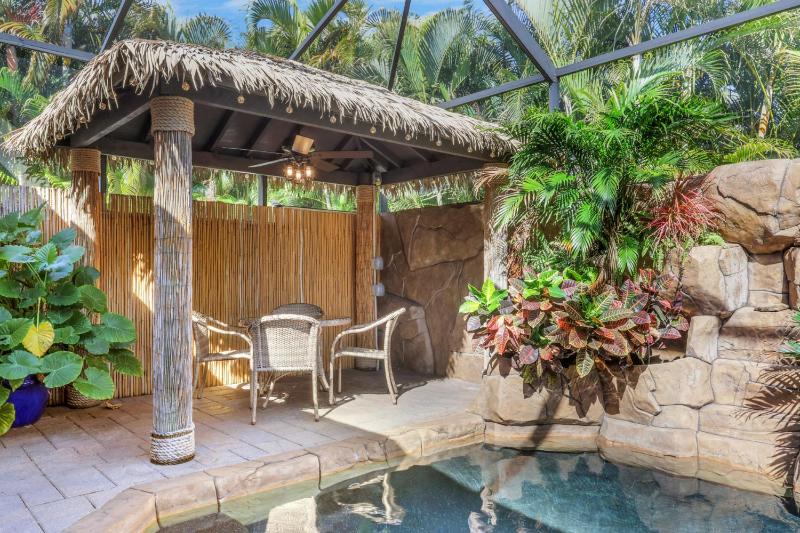 Coral Falls-Private Resort-Style Retreat with Pool Spa Tiki Hut - image 20