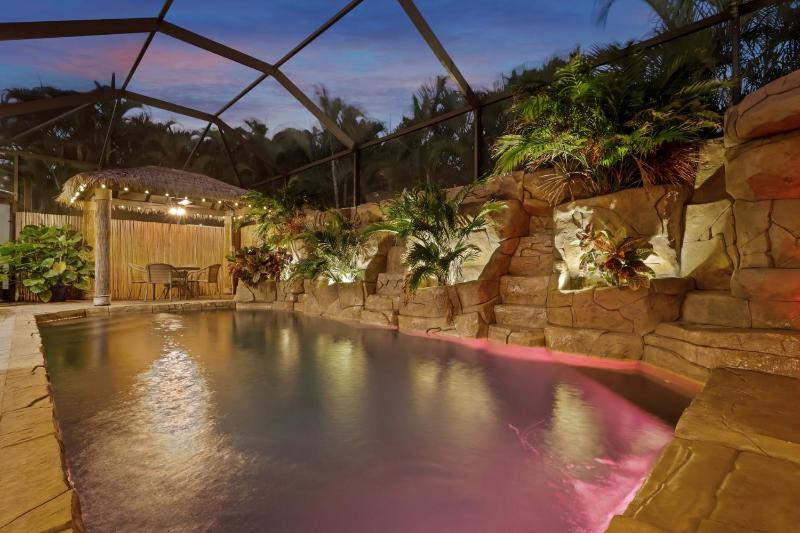 Coral Falls-Private Resort-Style Retreat with Pool Spa Tiki Hut - image 48