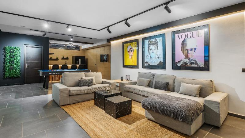 VACATION MARBELLA I Villa Riviera Del Sol Private Pool Jacuzzi Sauna Gym Cinema Billiard Walking Distance to the Beach - image 34