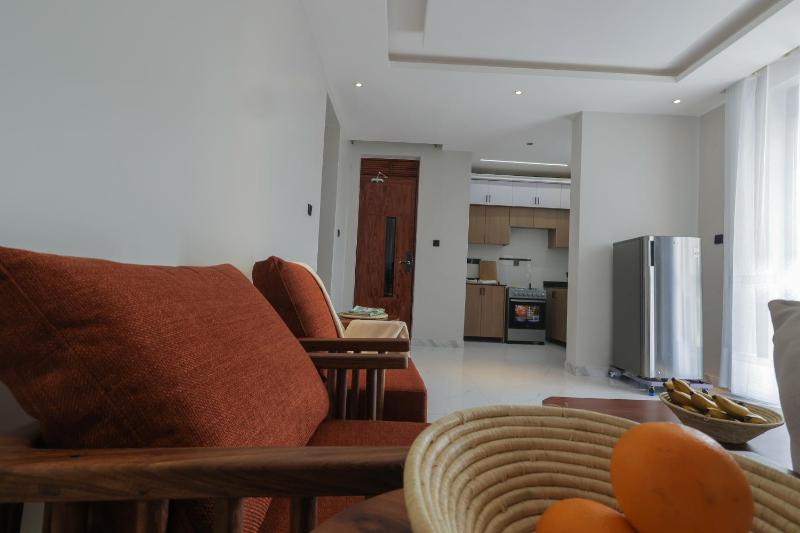 Apartment in Kampala-Power Backup Generator- No City Noise -Free Wifi & parking -Easy Access - image 6