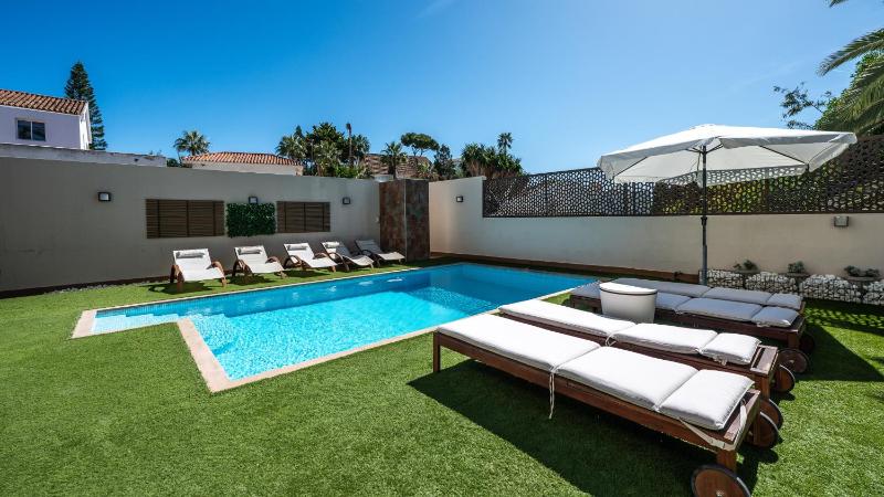 VACATION MARBELLA I Villa Riviera Del Sol Private Pool Jacuzzi Sauna Gym Cinema Billiard Walking Distance to the Beach - image 30