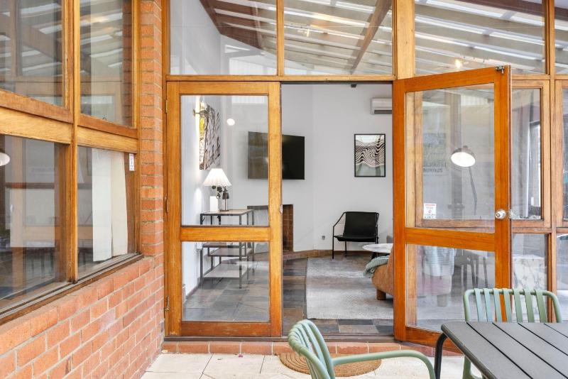 North Perth 3BR Home Steps To Hyde Park & Dining - image 16