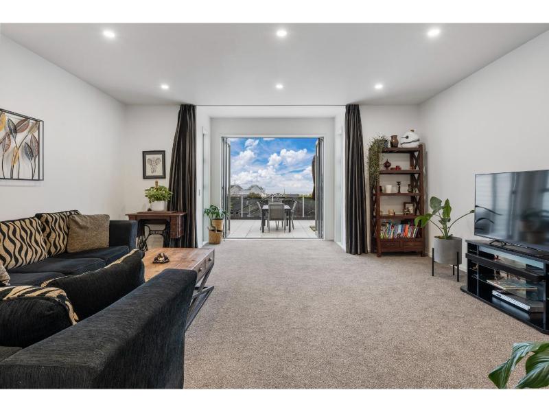 Lakeview Luxury - Taupo Holiday Apartment - image 18