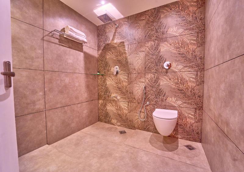 Jose Pool Villa Kanthalloor by VOYE HOMES - Near Bhramaram View Point - image 27