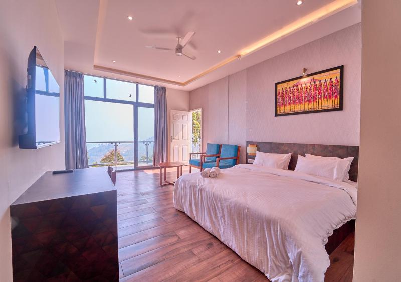 Jose Pool Villa Kanthalloor by VOYE HOMES - Near Bhramaram View Point - image 24