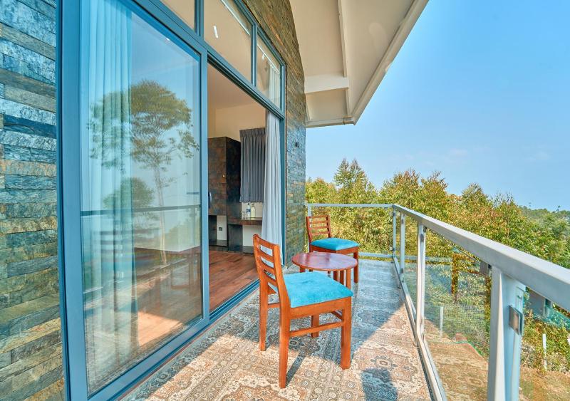 Jose Pool Villa Kanthalloor by VOYE HOMES - Near Bhramaram View Point - image 25