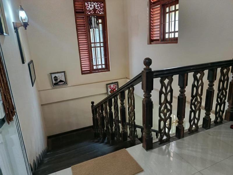New Yelly House - image 10