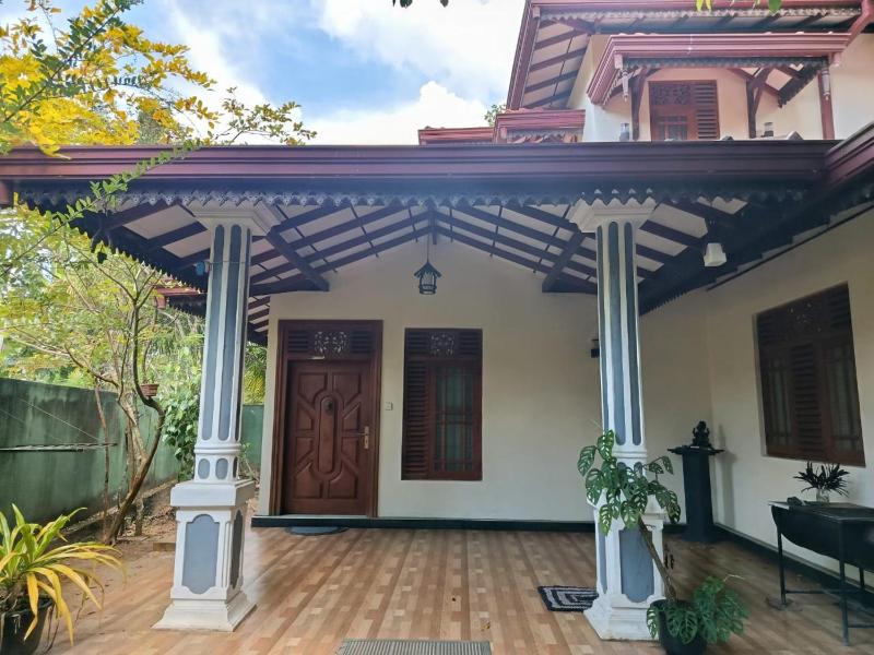 New Yelly House - image 12