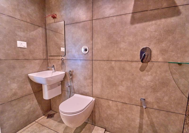 Jose Pool Villa Kanthalloor by VOYE HOMES - Near Bhramaram View Point - image 31