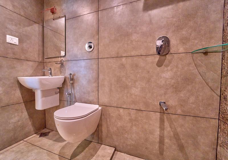 Jose Pool Villa Kanthalloor by VOYE HOMES - Near Bhramaram View Point - image 41
