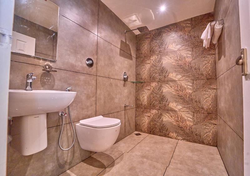 Jose Pool Villa Kanthalloor by VOYE HOMES - Near Bhramaram View Point - image 13