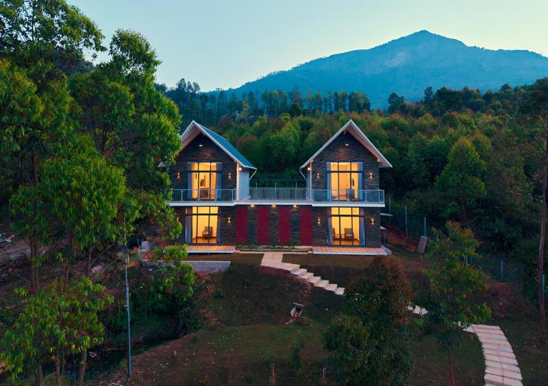 Jose Pool Villa Kanthalloor by VOYE HOMES - Near Bhramaram View Point - image 17