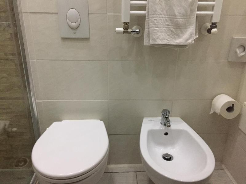 Single Room image 2