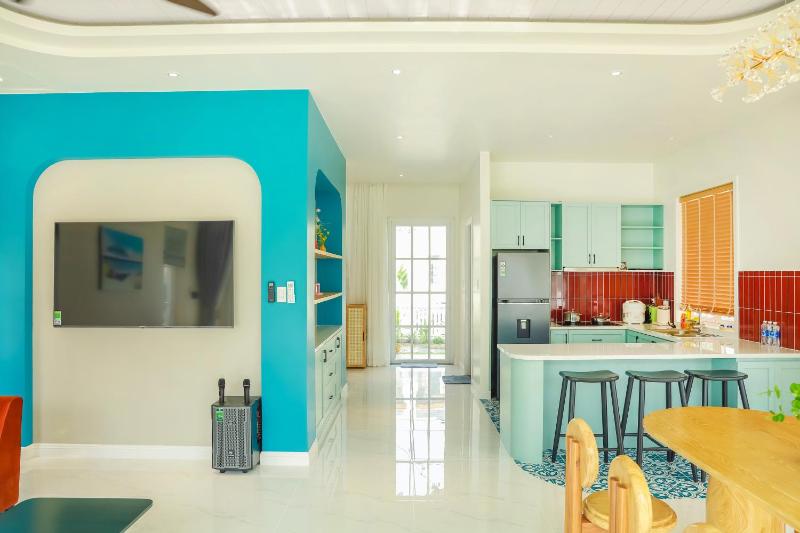 Villa đơn lập 4 phòng ngủ gần bể bơi khu 3 Novaworld Phan Thiết - image 7