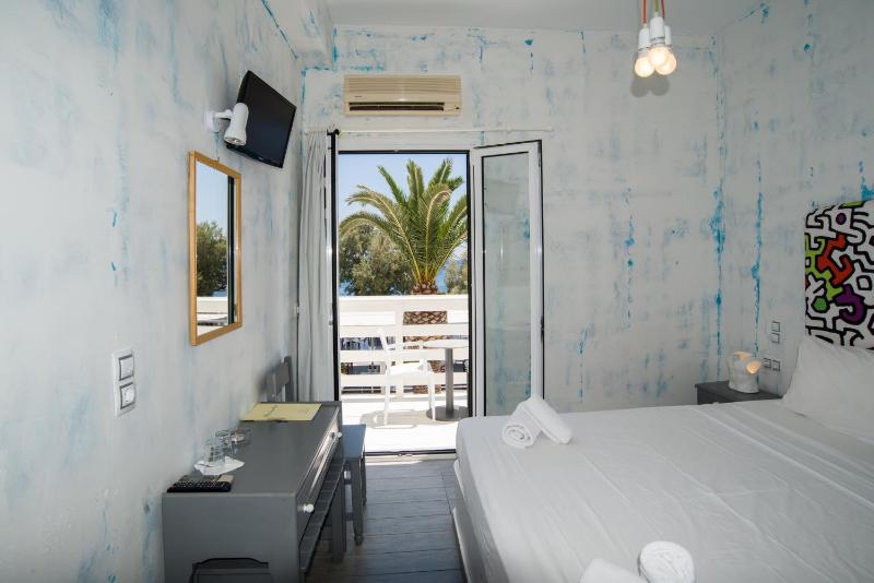 Double or Twin Room with Sea View image 2